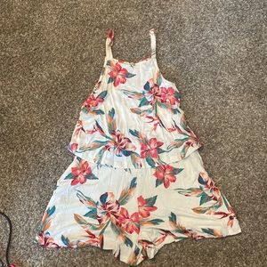 Roxy Juniors floral jumper size small